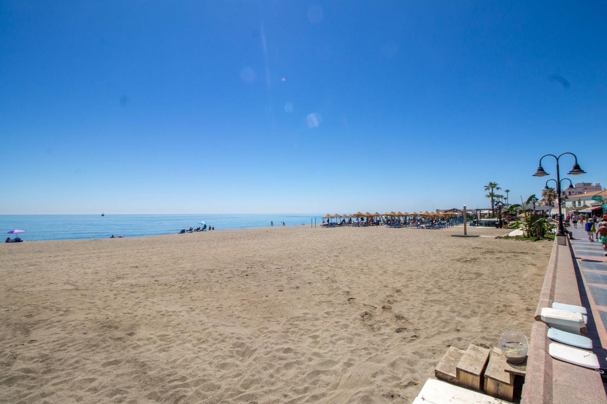Апартаменти Carihuela Playa By Ivi Real Estate Торремолінос Екстер'єр фото