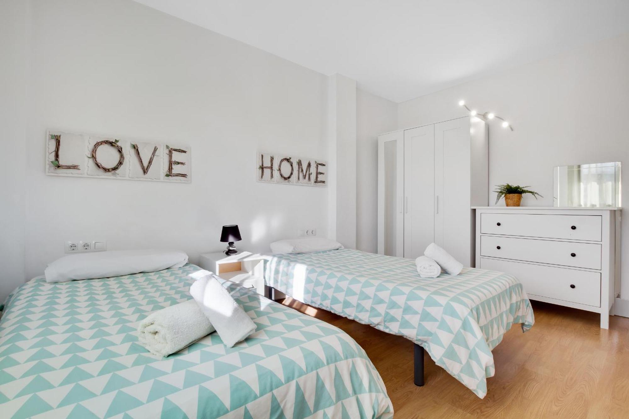 Апартаменти Carihuela Playa By Ivi Real Estate Торремолінос Екстер'єр фото